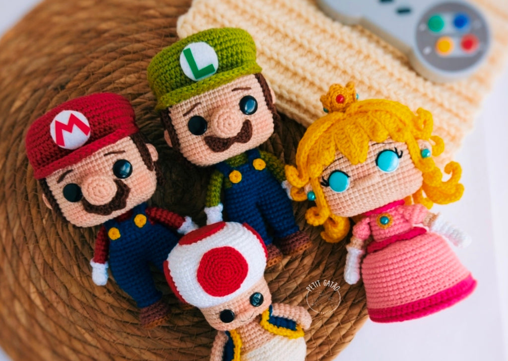 Princess Mario bross, munecos favoritos  and more bundle  500 patrones pdf
